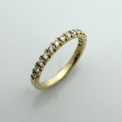 2.5mm .40 Ct 18k Wedding Band