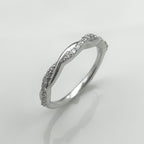 14k Twisted Wedding Band w/ .20 Ct Diamonds
