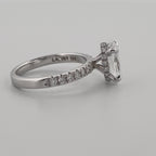 2.08 CT D-VVS2 OVAL ENGAGEMENT RING