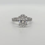3.05 OVAL PLATINUM ENG RING